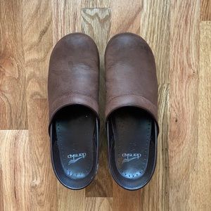 Brown Leather Dansko Clog, Sz 42